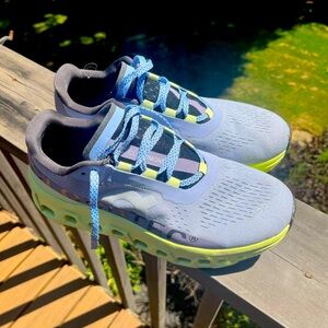 DH Gate On Cloud Monster Mens 8 or Women’s 9.